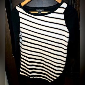 Women’s White House Black Market Top XS